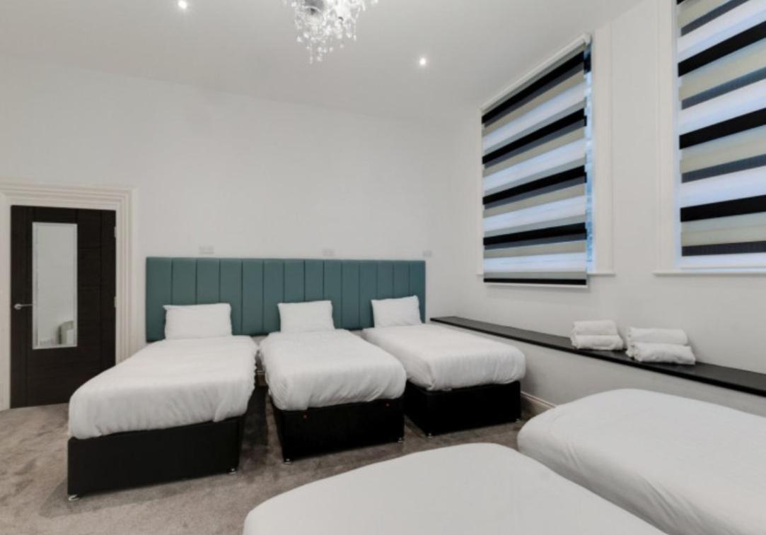 Temple Court Cavern Quarter Apartments By Happy Days 利物浦 外观 照片