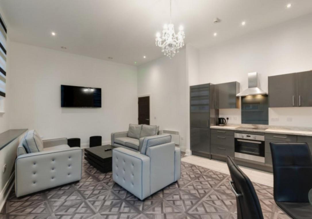 Temple Court Cavern Quarter Apartments By Happy Days 利物浦 外观 照片