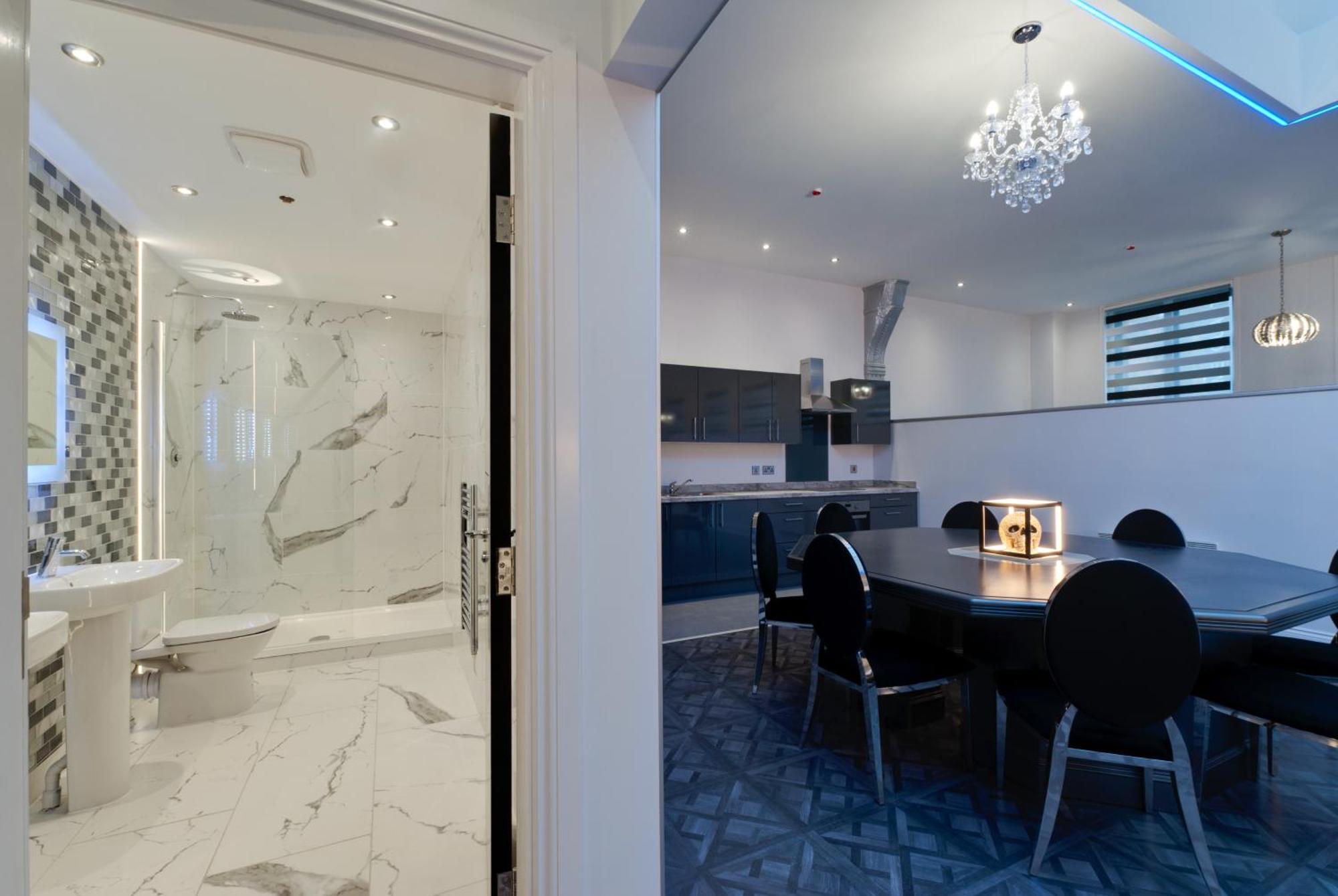 Temple Court Cavern Quarter Apartments By Happy Days 利物浦 外观 照片