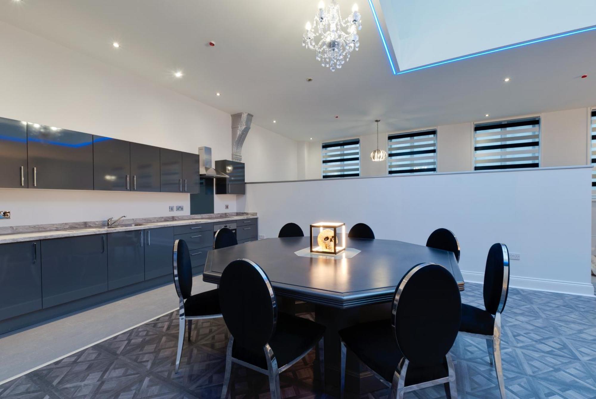 Temple Court Cavern Quarter Apartments By Happy Days 利物浦 外观 照片