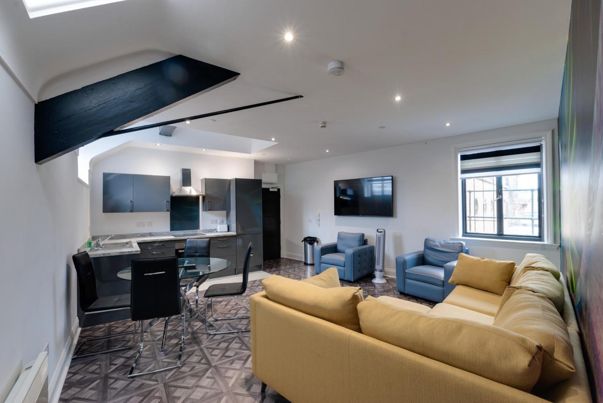 Temple Court Cavern Quarter Apartments By Happy Days 利物浦 外观 照片
