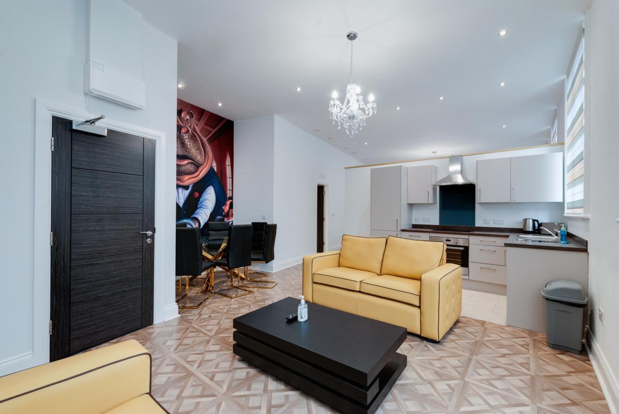 Temple Court Cavern Quarter Apartments By Happy Days 利物浦 外观 照片
